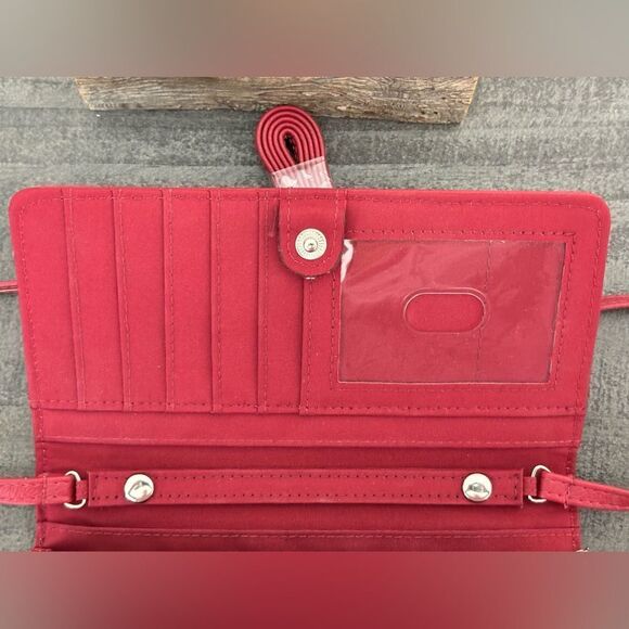 Safe Keeper Brand RFID Red Wallet.  New Without Tags - Picture 4 of 8